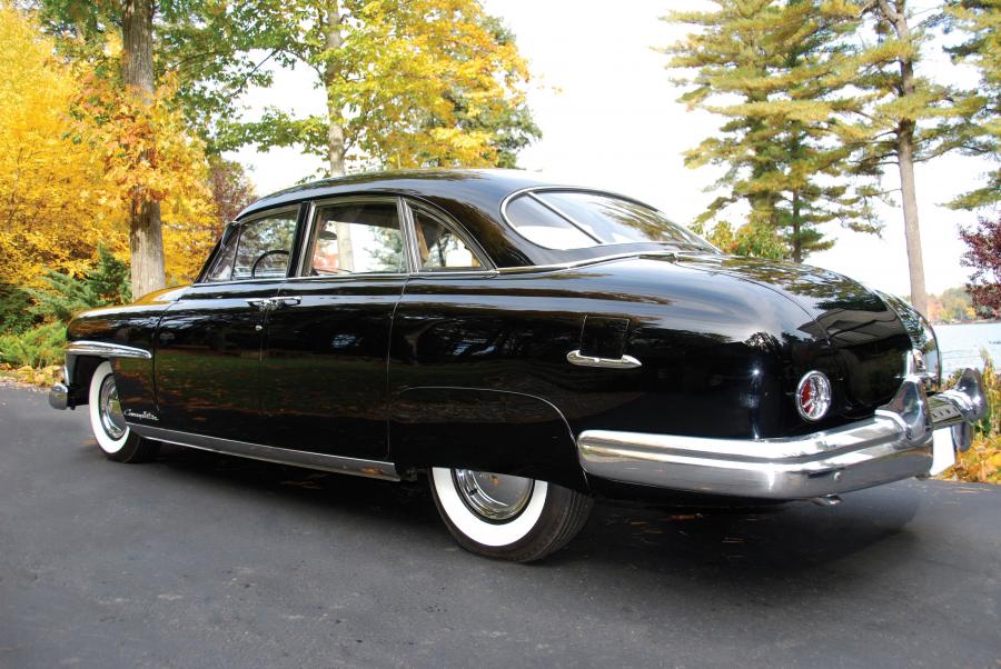  Lincoln Cosmopolitan Sport Sedan 1950 года  (фото 10 из 13)